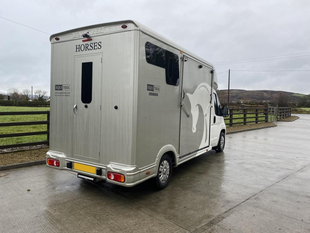 equi trek peugeot boxer